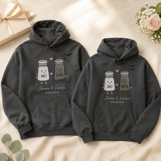 Pärchen Hoodie „Salt & Pepper“ – Geschenk für Brautpaar