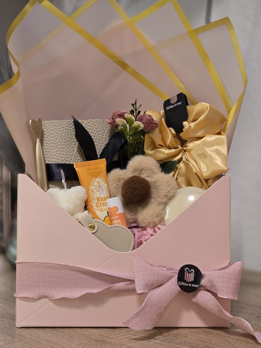 Luxus Geschenkbox für Frauen – Wellness & Überraschungsbox in Rosé – Selfcare & Dankeschön-Set von Giftboomer