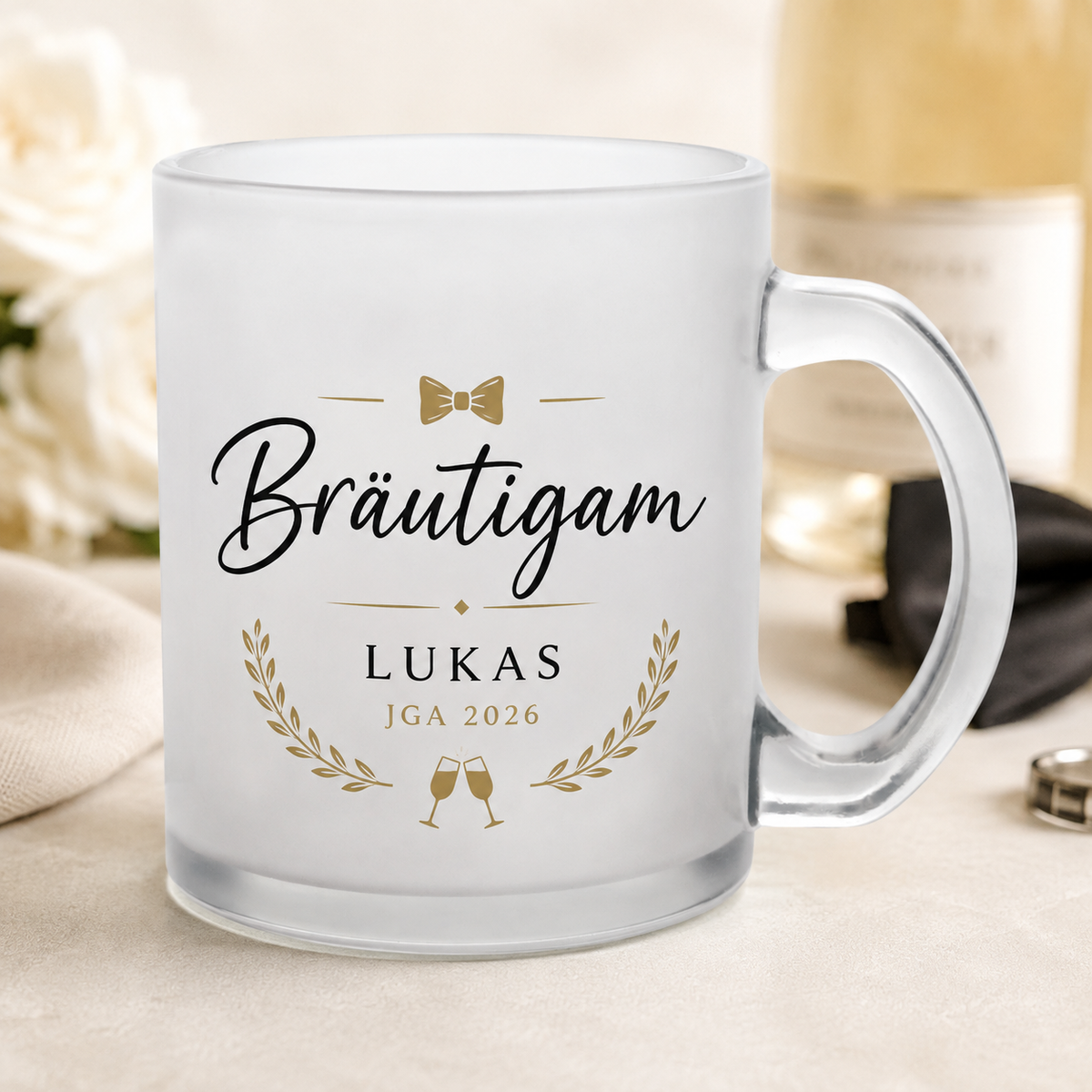 Personalisierte Glastasse matt – Geschenk für Brautpaar & Trauzeugen
